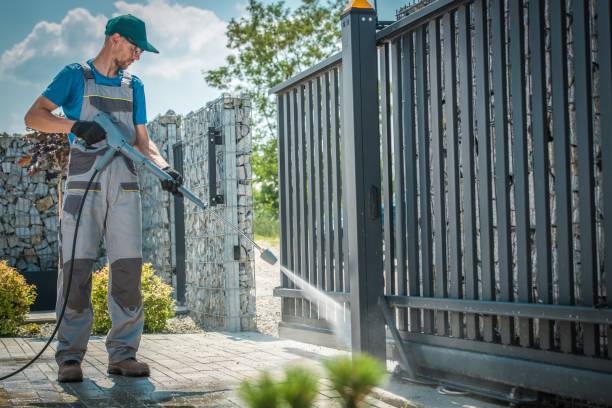 Best Sidewalk and Walkway Cleaning  in Miami Gardens, FL